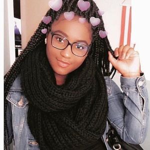 Meet your Posher, Stacy